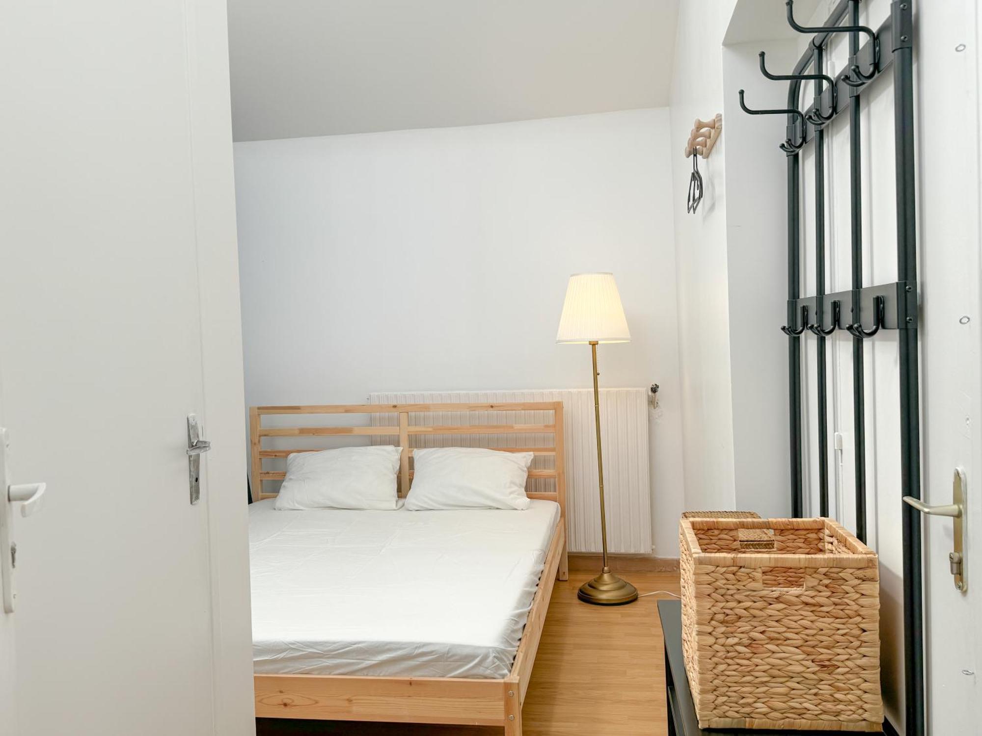 Korean Style Minbak C'Est La Vie Paris Bagnolet Exterior photo